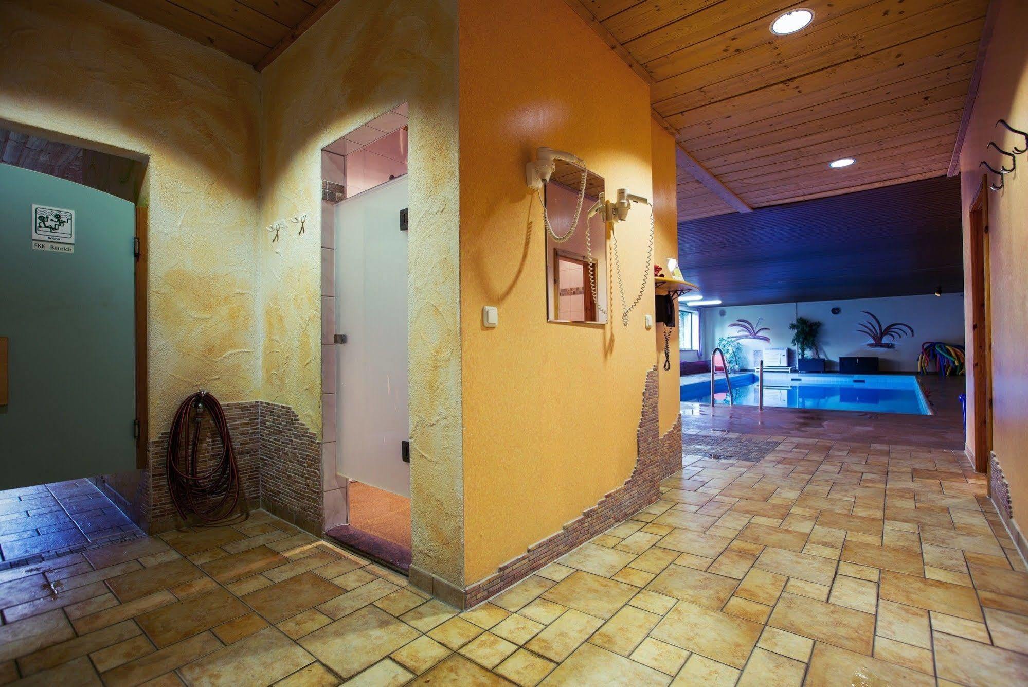 Landhotel Klingerhof Hösbach Buitenkant foto